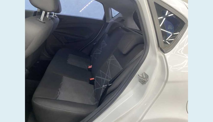 FORD NEW FIESTA HATCH NEW FIESTA S 1.5 16V - BRANCO - 2015 Foto 10 (Grande)