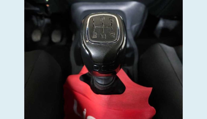 FIAT UNO SPORTING 1.4 8V (FLEX) 4P - BRANCO - 2015 Foto 10 (Grande)