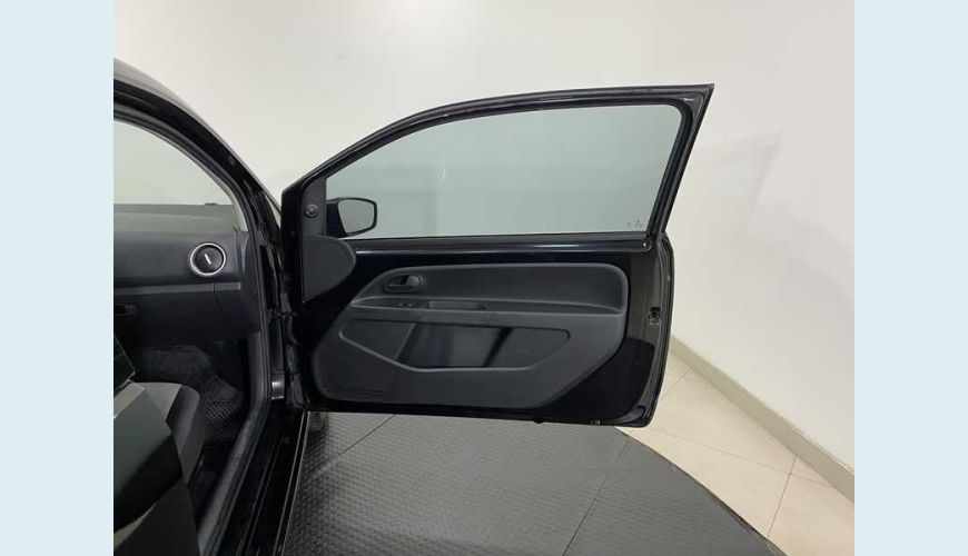 VOLKSWAGEN UP! 1.0 12V E-FLEX CROSS UP! - PRETO - 2017 Foto 10 (Grande)