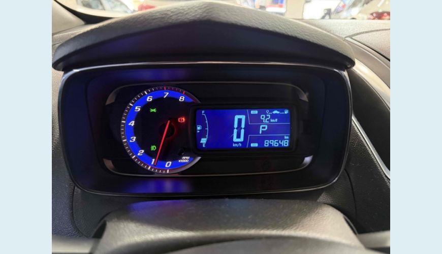 CHEVROLET TRACKER - BRANCO - 2015 Foto 10 (Grande)