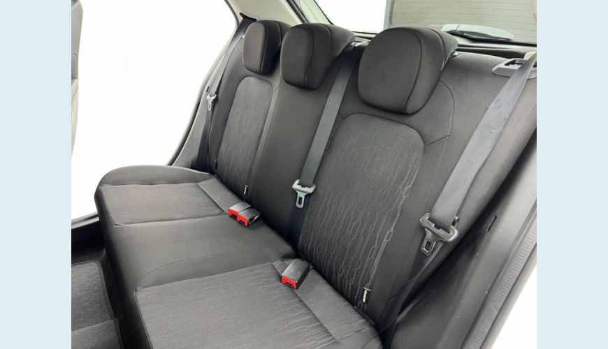 FIAT ARGO DRIVE 1.0 - BRANCO - 2022 Foto 10 (Grande)