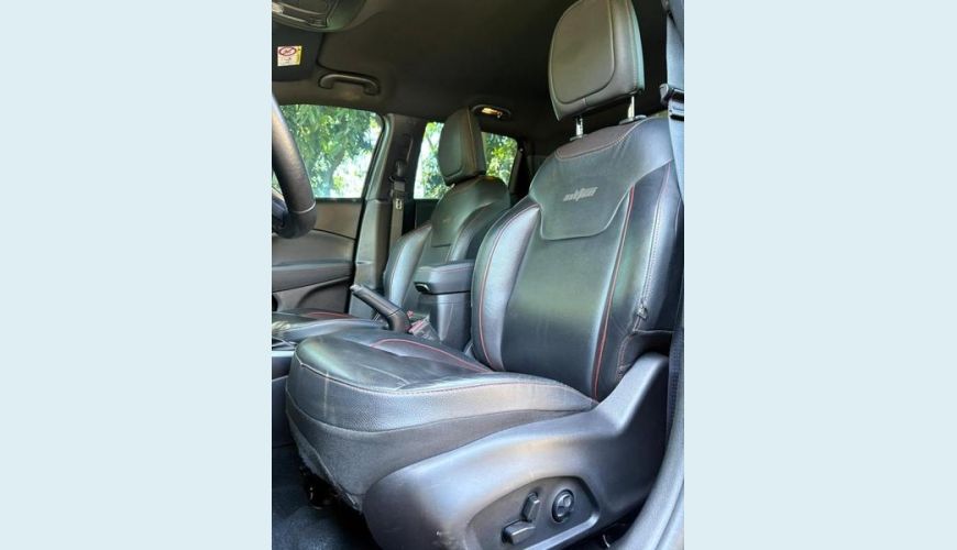 FIAT TORO ULTRA AT9 4X4 - PRETO - 2022 Foto 10 (Grande)