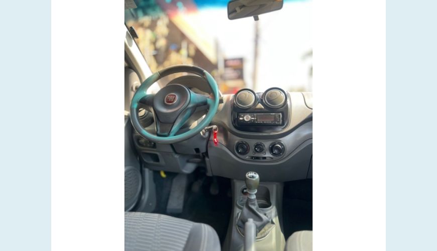 FIAT PALIO - PRATA - 2014 Foto 10 (Grande)