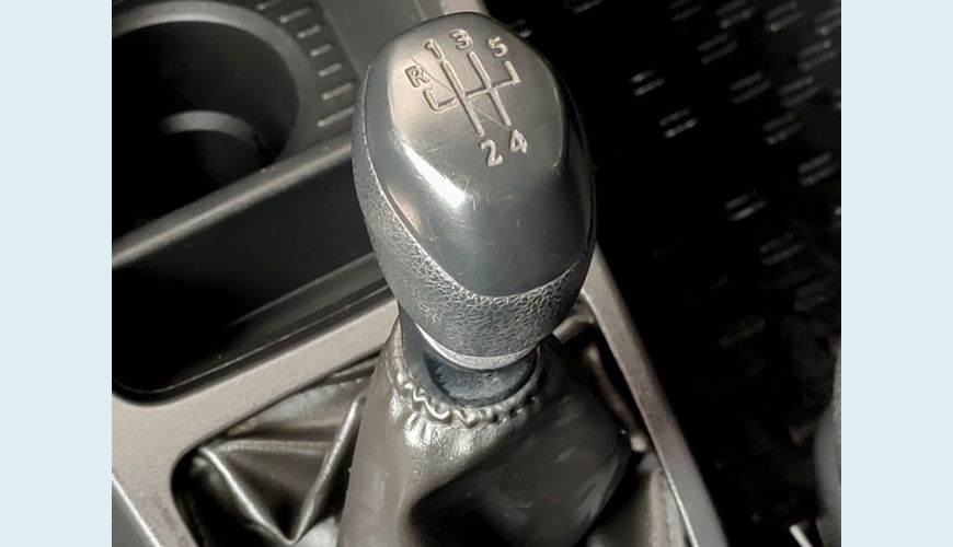 RENAULT KWID - PRATA - 2023 Foto 10 (Grande)