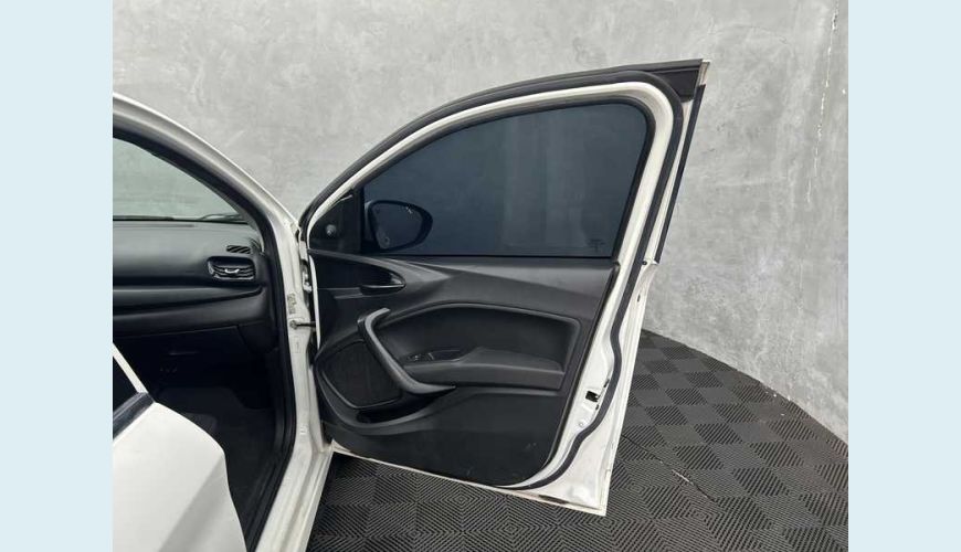 FIAT CRONOS DRIVE 1.3 S-DESIGN (FLEX) - BRANCO - 2022 Foto 10 (Grande)