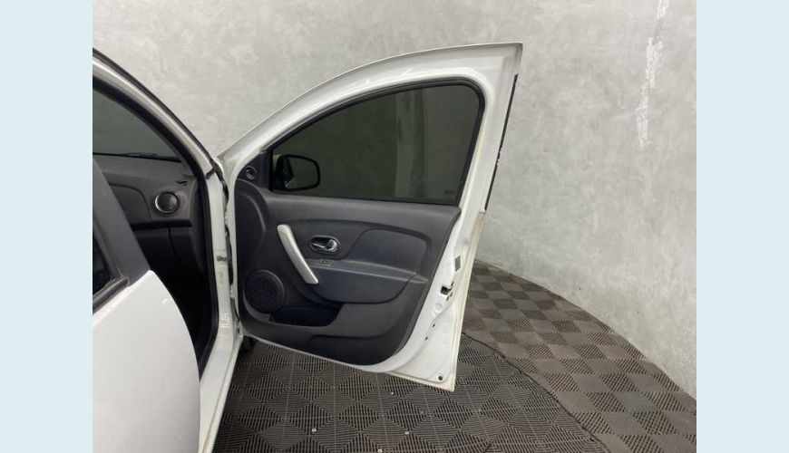 RENAULT SANDERO EXPRESSION 1.0 12V SCE (FLEX) - BRANCO - 2018 Foto 10 (Grande)