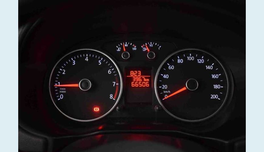 VOLKSWAGEN VOYAGE 1.0 TEC CITY (FLEX) - PRATA - 2015 Foto 10 (Grande)