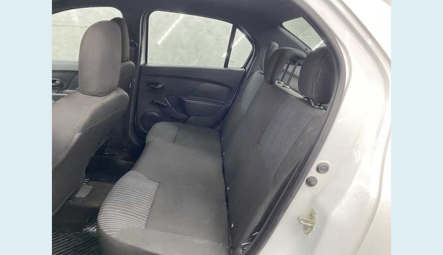 RENAULT LOGAN LIFE 1.0 12V SCE (FLEX) - BRANCO - 2021 Foto 10 (Grande)