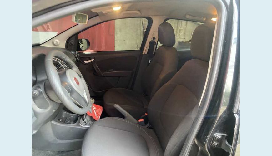 FIAT GRAND SIENA EVO ATTRACTIVE 1.4 8V (FLEX) - PRETO - 2013 Foto 10 (Grande)