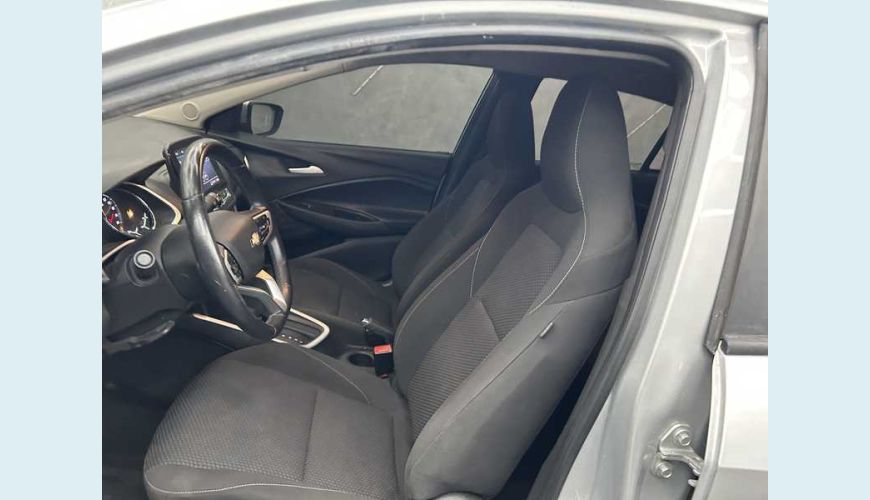 CHEVROLET ONIX PLUS LTZ 1.0 TURBO (AUT.) - PRATA - 2023 Foto 10 (Grande)