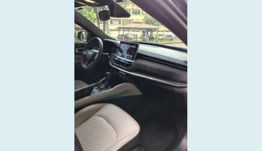 JEEP COMMANDER LIM T270 - CINZA - 2022 Foto 10 (Grande)