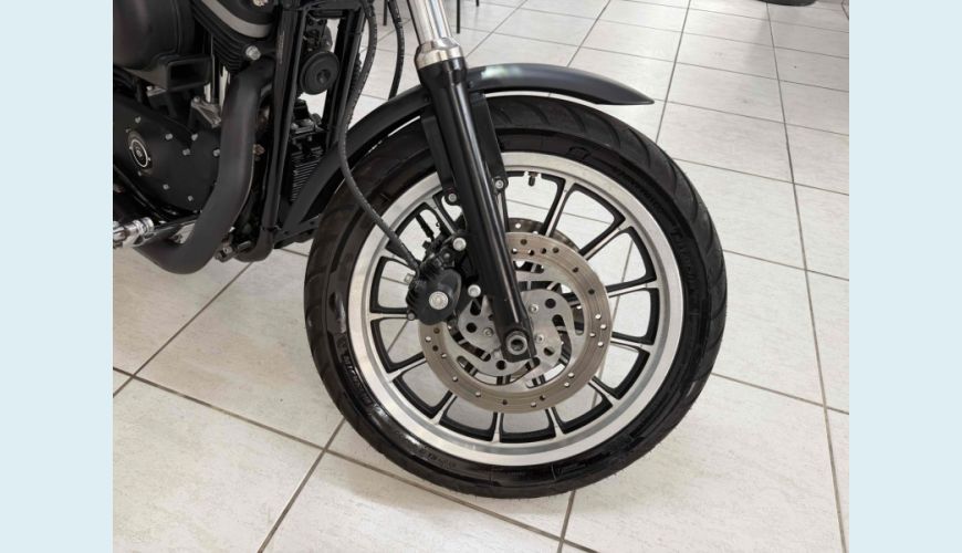 HARLEY-DAVIDSON XL 883 R - PRETO - 2009 Foto 10 (Grande)