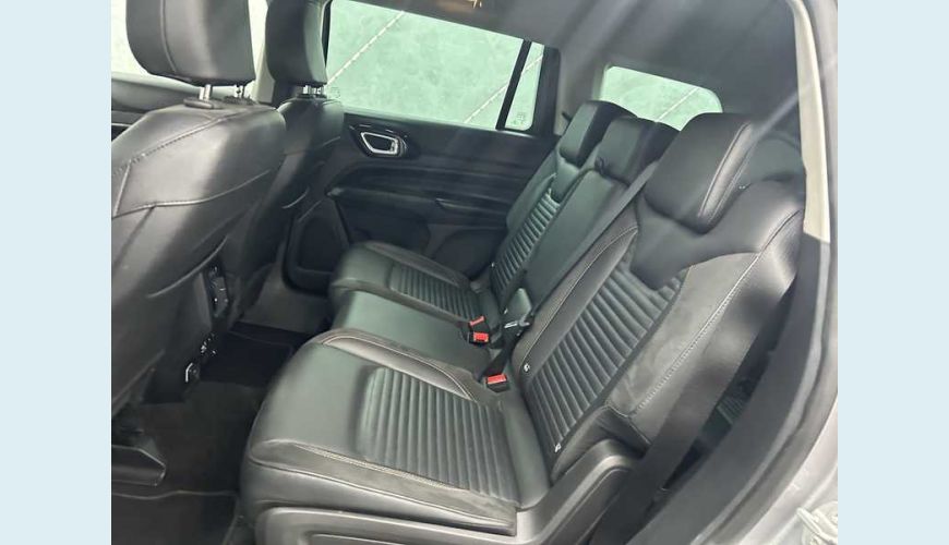JEEP COMMANDER LIMITED 1.3 T270 FLEX AUT. 4P - PRATA - 2023 Foto 10 (Grande)