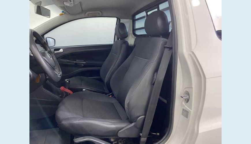 VOLKSWAGEN SAVEIRO ROBUST 1.6 MSI FLEX MANUAL 2P - BRANCO - 2018 Foto 10 (Grande)