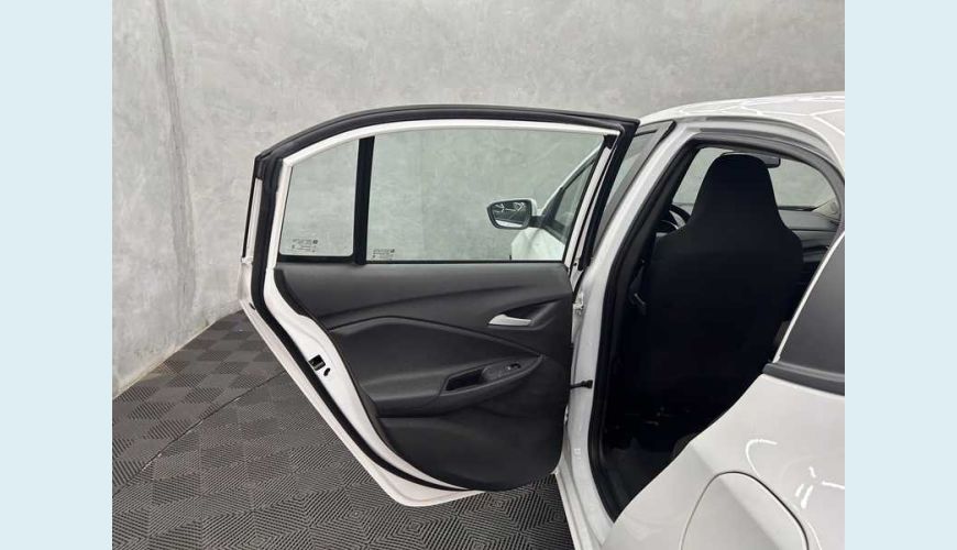 CHEVROLET ONIX LT 1.0 TURBO FLEX MANUAL 4P - BRANCO - 2024 Foto 10 (Grande)