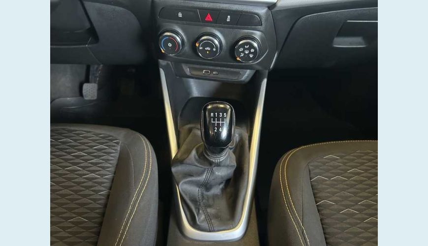 CHEVROLET MONTANA LT 1.2 TURBO FLEX MANUAL 4P - BRANCO - 2024 Foto 10 (Grande)