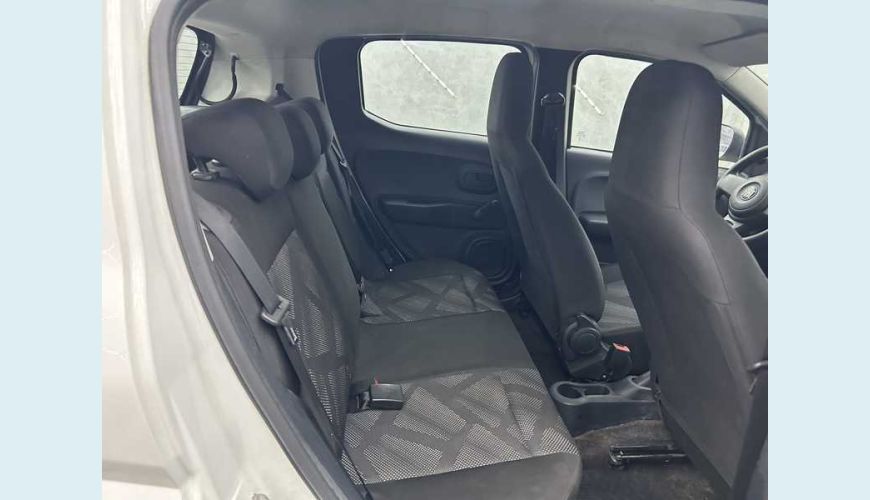 FIAT MOBI LIKE 1.0 FLEX MANUAL 4P - BRANCO - 2024 Foto 10 (Grande)