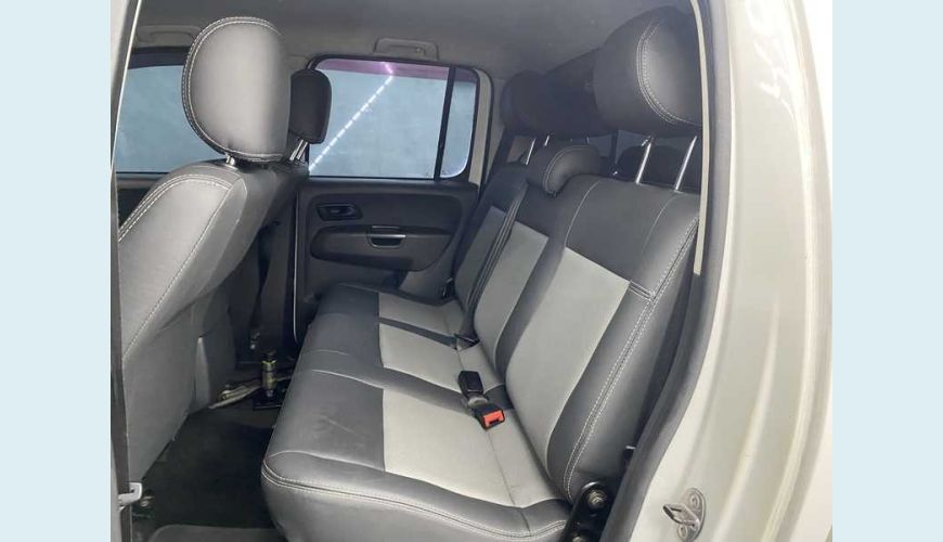 VOLKSWAGEN AMAROK S 4X4 CD 2.0 TDI DIESEL MANUAL 4P - BRANCO - 2017 Foto 10 (Grande)