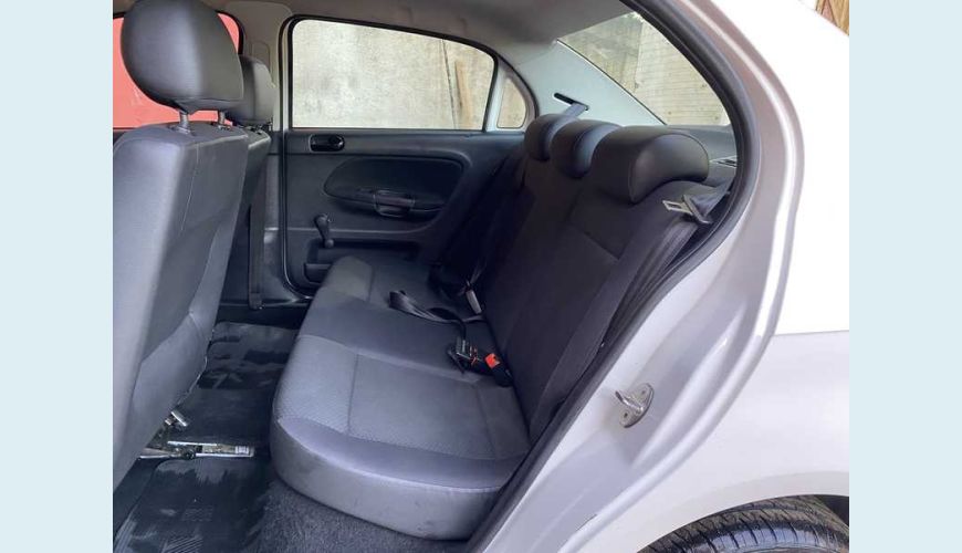 VOLKSWAGEN VOYAGE 1.6 MSI 8V FLEX MANUAL 4P - BRANCO - 2020 Foto 10 (Grande)