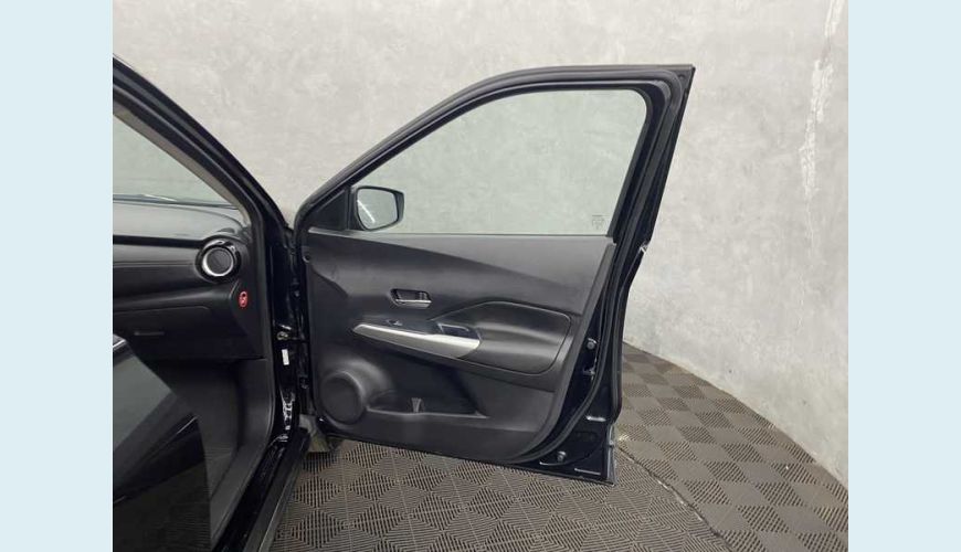 NISSAN KICKS ADVANCE 1.6 FLEX MANUAL 4P - PRETO - 2022 Foto 10 (Grande)