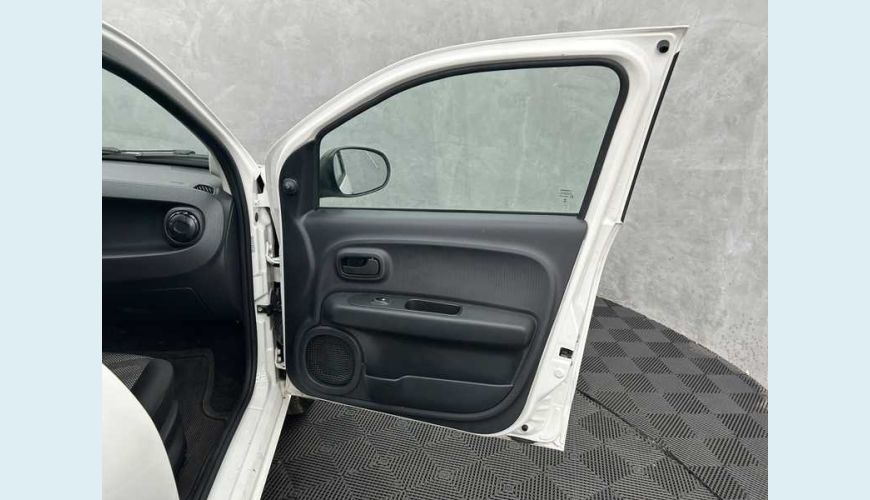 FIAT MOBI LIKE 1.0 FLEX MANUAL 4P - BRANCO - 2023 Foto 10 (Grande)