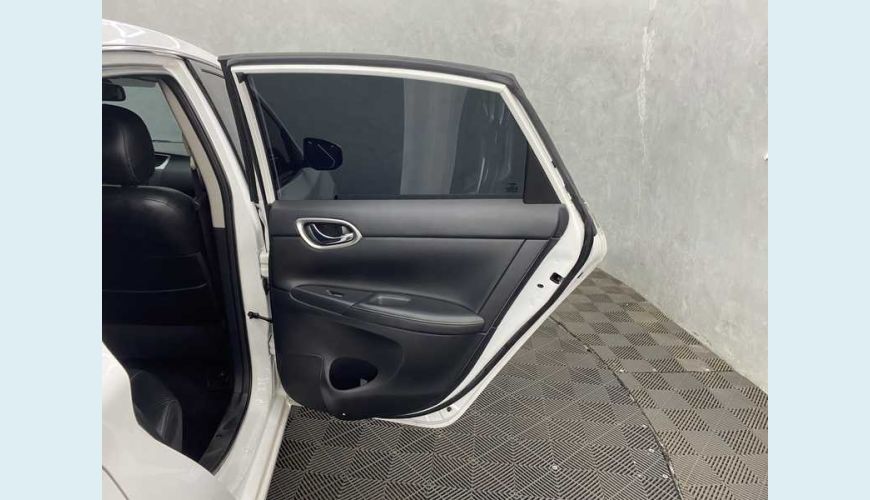 NISSAN SENTRA SL 2.0 16V FLEX AUT. 4P - BRANCO - 2016 Foto 10 (Grande)
