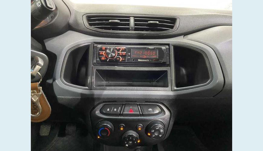 CHEVROLET JOY HATCH BLACK EDITION 1.0 8V FLEX MANUAL 4P - VERMELHO - 2020 Foto 10 (Grande)