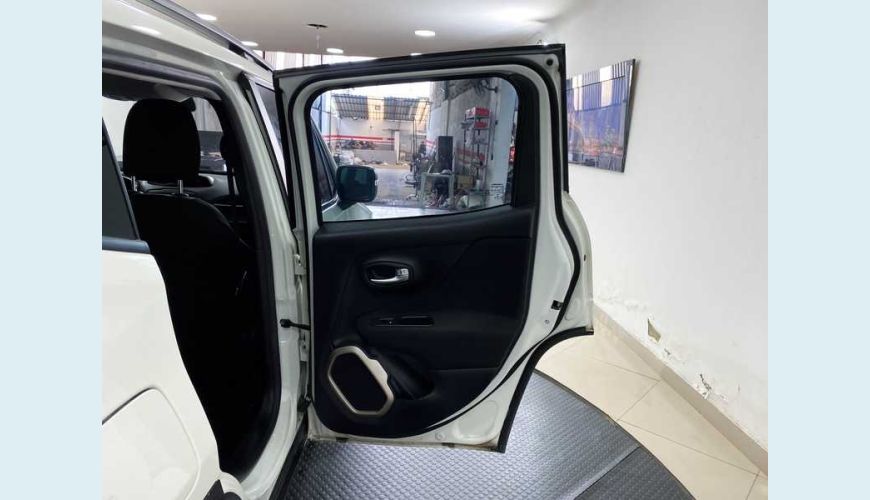 JEEP RENEGADE SPORT 1.8 FLEX MANUAL 4P - BRANCO - 2016 Foto 10 (Grande)