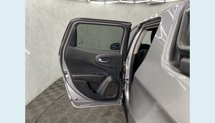 FIAT TORO ENDURANCE 1.8 FLEX AUT. 4P - PRATA - 2021 Foto 10 (Grande)