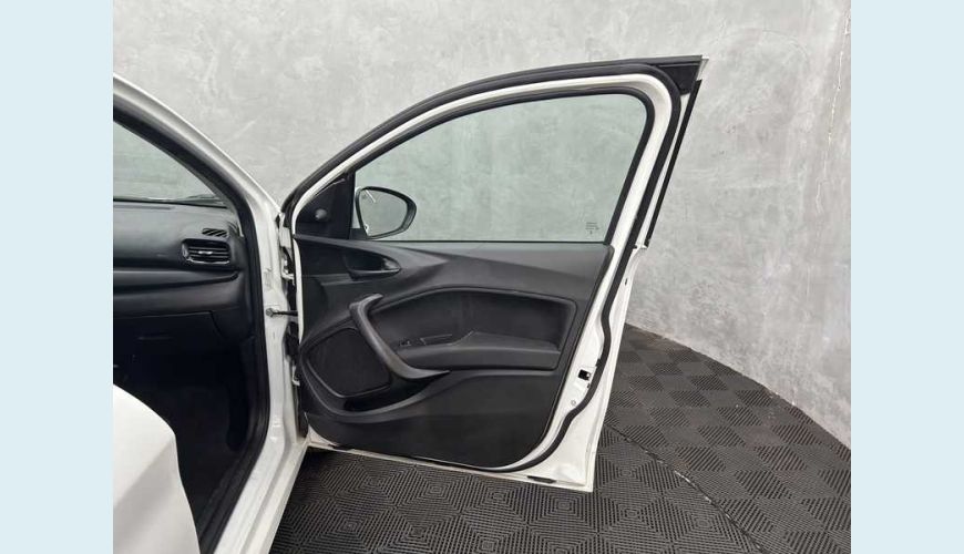 FIAT CRONOS DRIVE 1.0 FLEX MANUAL 4P - BRANCO - 2023 Foto 10 (Grande)