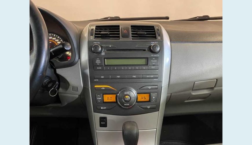 TOYOTA COROLLA GLI 1.8 DUAL VVT-I FLEX AUT. 4P - PRATA - 2013 Foto 10 (Grande)