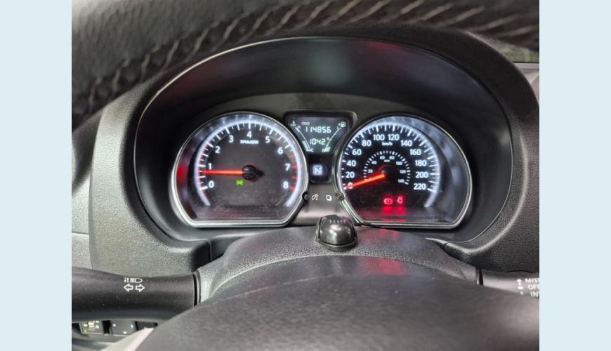 NISSAN VERSA FLEX AUT. 4P - PRETO - 2017 Foto 10 (Grande)