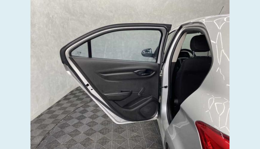 CHEVROLET ONIX JOY SPE 1.0 FLEX MANUAL 4P - PRATA - 2019 Foto 10 (Grande)