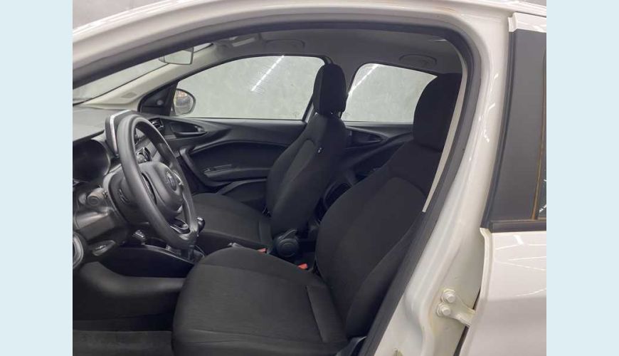 FIAT CRONOS DRIVE 1.3 FLEX MANUAL 4P - BRANCO - 2022 Foto 10 (Grande)