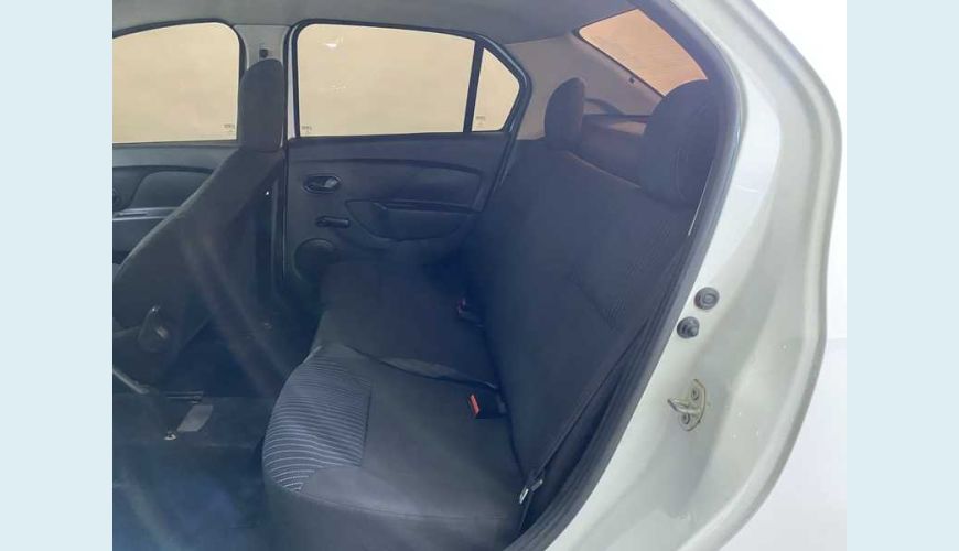 RENAULT LOGAN AUTHENTIQUE 1.0 12V FLEX AUT. 4P - BRANCO - 2018 Foto 10 (Grande)