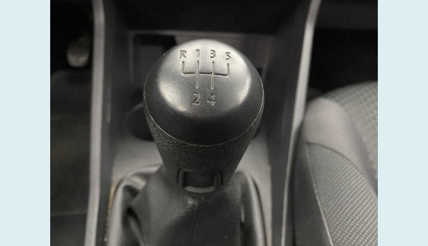VOLKSWAGEN GOL 1.0 12V FLEX MANUAL 4P - BRANCO - 2022 Foto 10 (Grande)