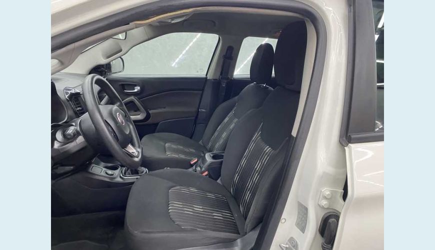 FIAT TORO ENDURANCE 1.8 FLEX MANUAL 4P - PRATA - 2021 Foto 10 (Grande)