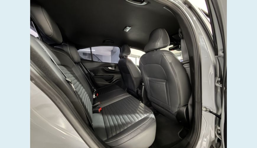 FIAT FASTBACK FLEX AUT. 4P - CINZA - 2023 Foto 10 (Grande)