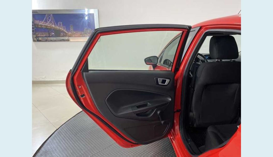 FORD FORD FIESTA SE 1.6 16V FLEX MANUAL 4P - VERMELHO - 2018 Foto 10 (Grande)