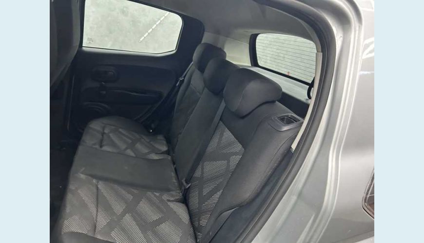 FIAT MOBI LIKE 1.0 FLEX MANUAL 4P - PRATA - 2022 Foto 10 (Grande)