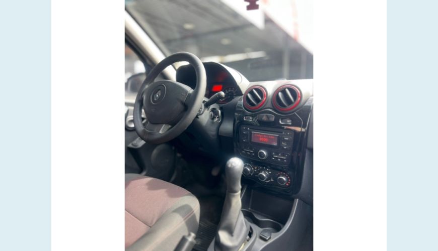 RENAULT SANDERO FLEX MANUAL 4P - PRATA - 2014 Foto 10 (Grande)