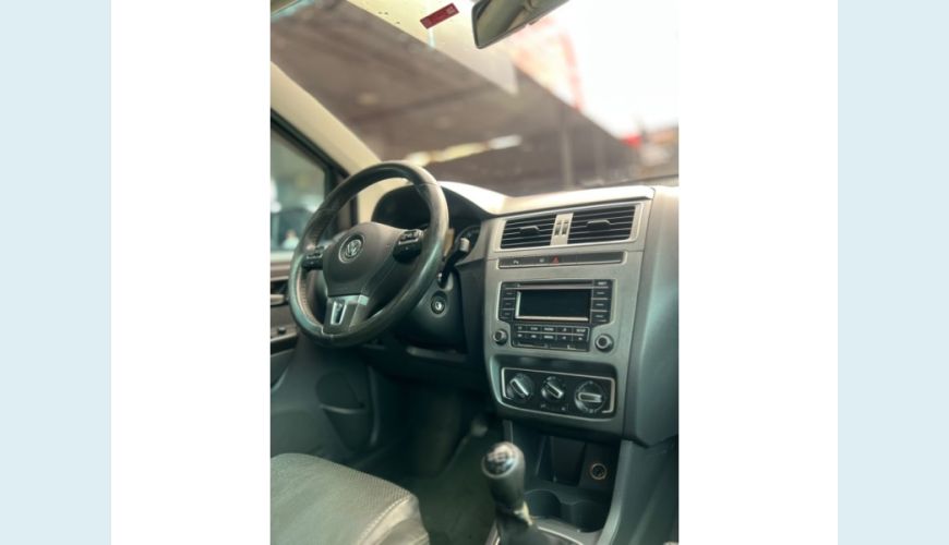 VOLKSWAGEN FOX FLEX MANUAL 4P - CINZA - 2015 Foto 10 (Grande)