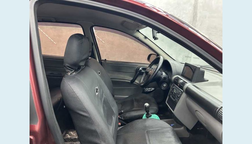 CHEVROLET CHEVROLET CLASSIC 1.0 VHC FLEX MANUAL 4P - VERMELHO - 2011 Foto 10 (Grande)