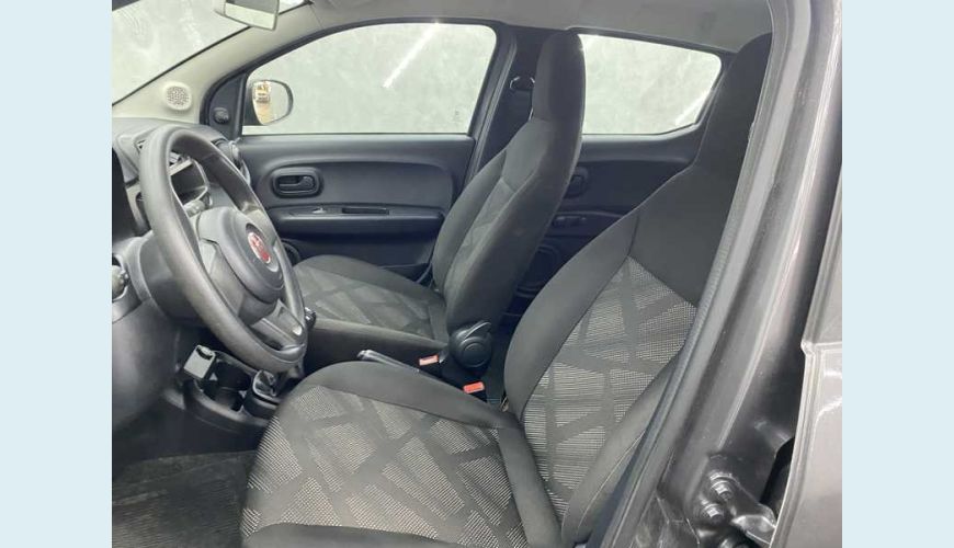 FIAT FIAT MOBI LIKE 1.0 FLEX MANUAL 4P - CINZA - 2020 Foto 10 (Grande)