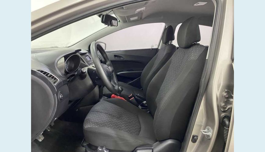 HYUNDAI HB 20 COMFORT PLUS 1.0 FLEX MANUAL 4P - PRATA - 2016 Foto 10 (Grande)
