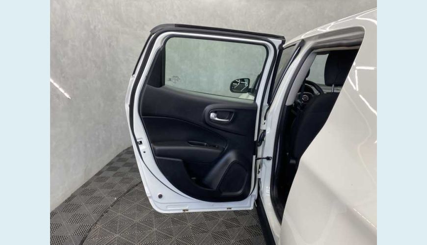 FIAT TORO ENDURANCE 1.8 AT6 FLEX (AUT) - BRANCO - 2021 Foto 10 (Grande)