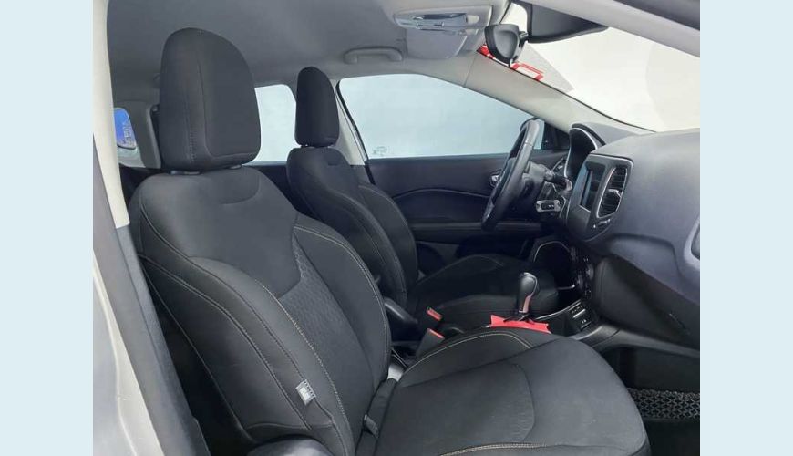 JEEP COMPASS SPORT 2.0 FLEX AUT. 4P - PRATA - 2018 Foto 10 (Grande)