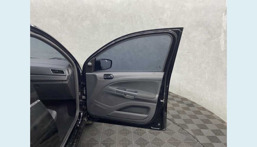 VOLKSWAGEN VOYAGE 1.6 MSI 8V FLEX MANUAL 4P - PRETO - 2021 Foto 10 (Grande)