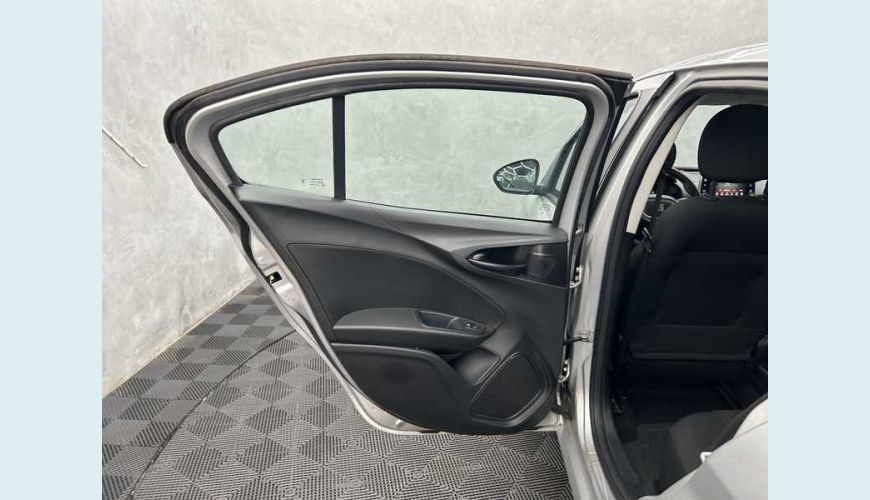 FIAT CRONOS DRIVE 1.0 FLEX MANUAL 4P - PRATA - 2023 Foto 10 (Grande)