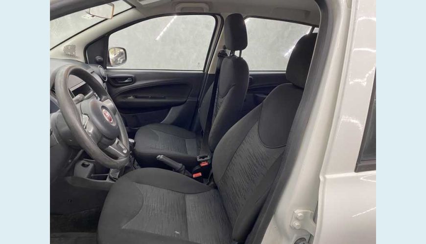 FIAT FIAT UNO ATTRACTIVE 1.0 8V FLEX MANUAL 4P - BRANCO - 2020 Foto 10 (Grande)